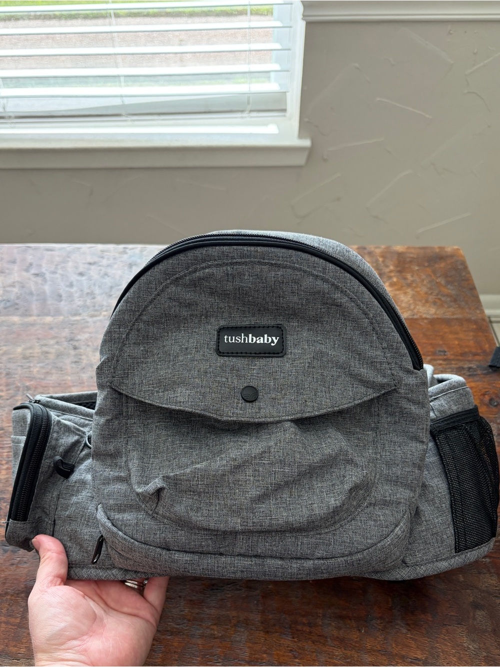 Tushbaby Hip Carrier - Grey